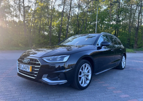 Audi A4 cena 139900 przebieg: 122900, rok produkcji 2020 z Góra małe 781